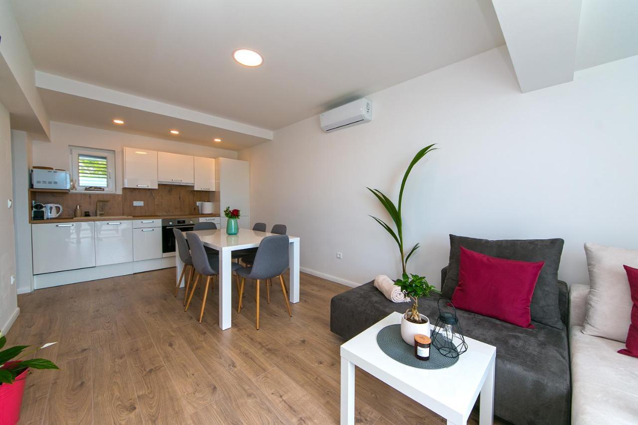 Apartman Macan Brela Luaran gambar